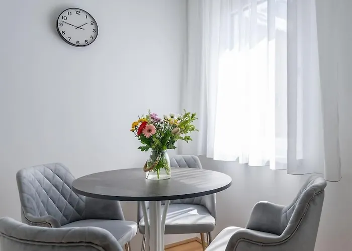 Apartment Elegant 1br Flat With Balcony By Hm Vienna